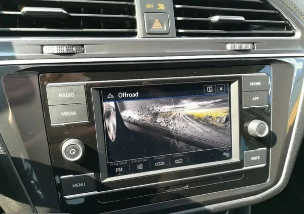 Volkswagen Tiguan Allspace cena 104800 przebieg: 24972, rok produkcji 2020 z Tarnów małe 379